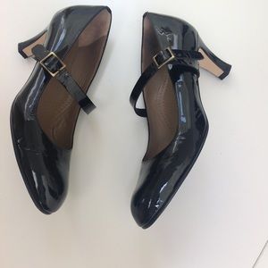 ANYI LU Removable Straps handmade Italian black patent leather shoes